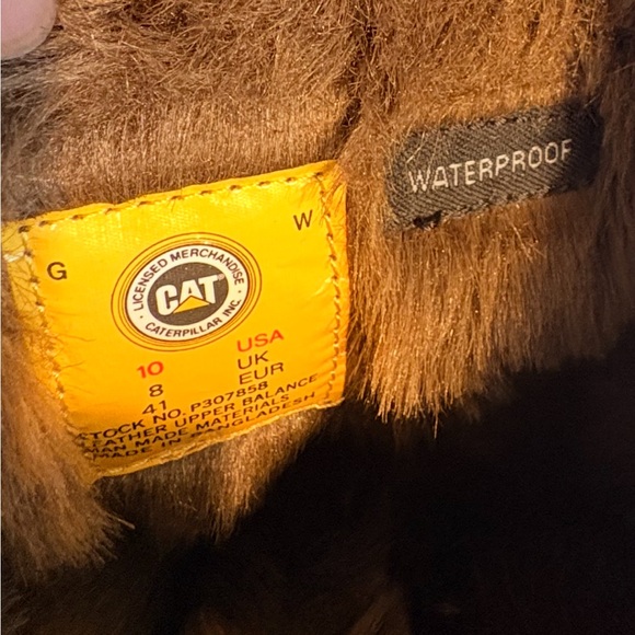 Stylish Brown Suede Leather Combat Boots with Buckle Accents - Picture 4 of 4